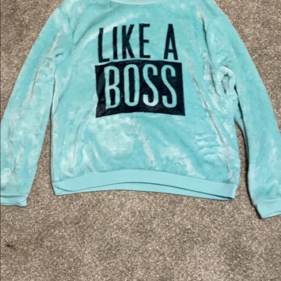 Sweater - Picture 1 of 2